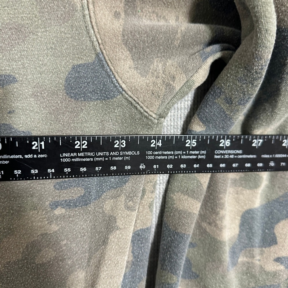 Six Flags Looney Tunes Marvin the Martian Camo Pullover Hoodie Green Mens Large - Picture 3 of 12